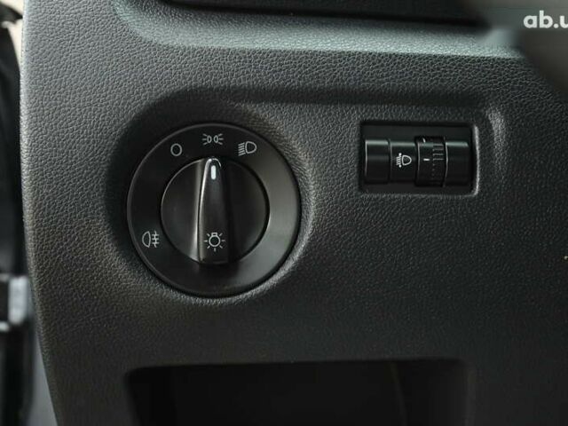 Серый Шкода Фабия, объемом двигателя 1.4 л и пробегом 242 тыс. км за 5350 $, фото 17 на Automoto.ua