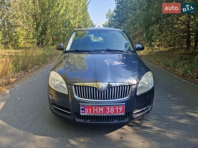 Сірий Шкода Фабія, об'ємом двигуна 1.2 л та пробігом 180 тис. км за 5400 $, фото 6 на Automoto.ua
