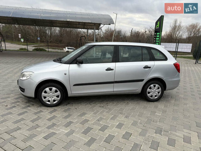 Сірий Шкода Фабія, об'ємом двигуна 1.2 л та пробігом 180 тис. км за 5300 $, фото 8 на Automoto.ua