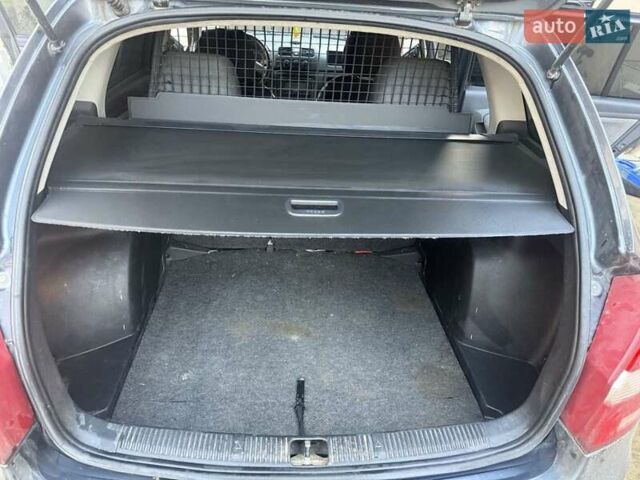Серый Шкода Фабия, объемом двигателя 1.2 л и пробегом 205 тыс. км за 4200 $, фото 13 на Automoto.ua