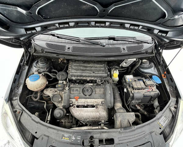 Сірий Шкода Фабія, об'ємом двигуна 1.6 л та пробігом 185 тис. км за 6700 $, фото 8 на Automoto.ua