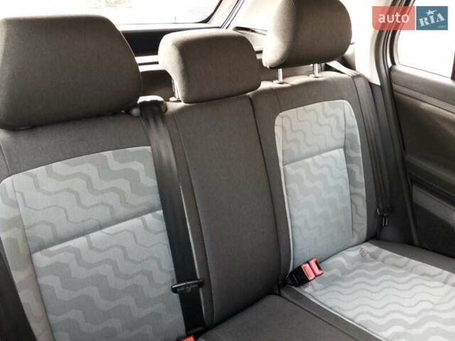 Сірий Шкода Фабія, об'ємом двигуна 1.4 л та пробігом 173 тис. км за 5850 $, фото 25 на Automoto.ua