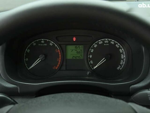 Серый Шкода Фабия, объемом двигателя 1.4 л и пробегом 242 тыс. км за 5350 $, фото 18 на Automoto.ua