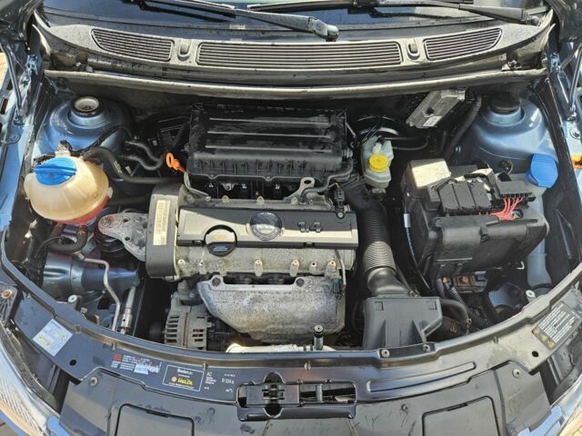 Серый Шкода Фабия, объемом двигателя 1.4 л и пробегом 223 тыс. км за 6500 $, фото 17 на Automoto.ua