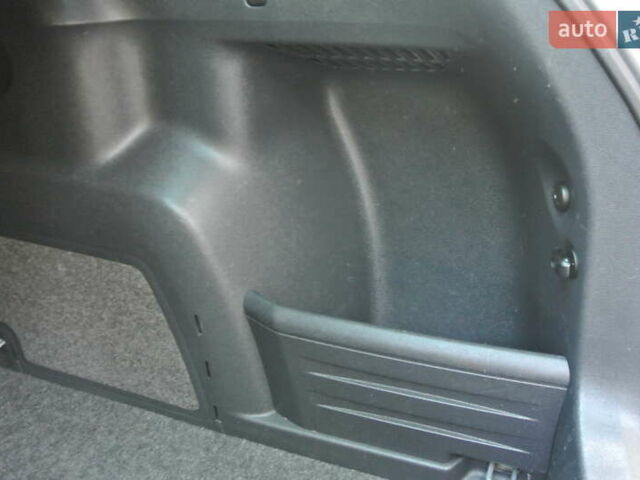 Сірий Шкода Фабія, об'ємом двигуна 1.4 л та пробігом 165 тис. км за 6650 $, фото 24 на Automoto.ua