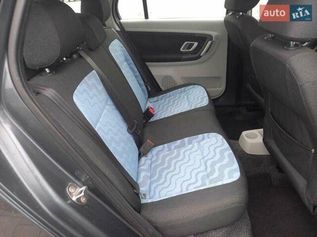 Серый Шкода Фабия, объемом двигателя 1.4 л и пробегом 239 тыс. км за 4950 $, фото 18 на Automoto.ua