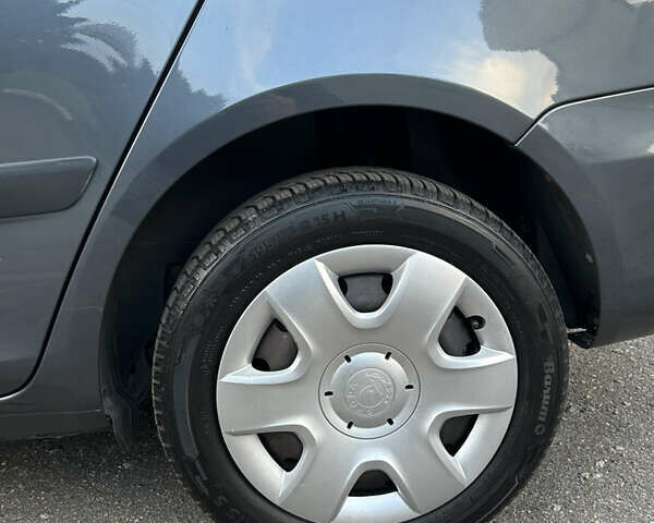 Шкода Фабия 2009 в Золотоноше на Automoto.ua Серый Шкода Фабия, объемом двигателя 1.39 л и пробегом 225 тыс. км за 6150 $, фото 34 на Automoto.ua