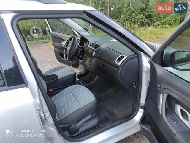 Сірий Шкода Фабія, об'ємом двигуна 1.42 л та пробігом 350 тис. км за 4500 $, фото 4 на Automoto.ua