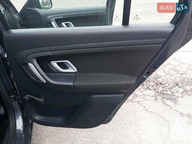 Серый Шкода Фабия, объемом двигателя 1.4 л и пробегом 174 тыс. км за 5500 $, фото 32 на Automoto.ua