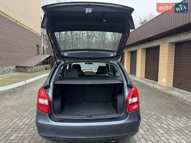 Серый Шкода Фабия, объемом двигателя 1.39 л и пробегом 240 тыс. км за 5400 $, фото 14 на Automoto.ua