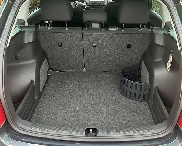 Серый Шкода Фабия, объемом двигателя 1.6 л и пробегом 187 тыс. км за 6570 $, фото 21 на Automoto.ua