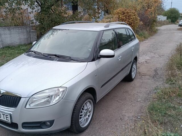 Сірий Шкода Фабія, об'ємом двигуна 1.4 л та пробігом 170 тис. км за 5432 $, фото 5 на Automoto.ua