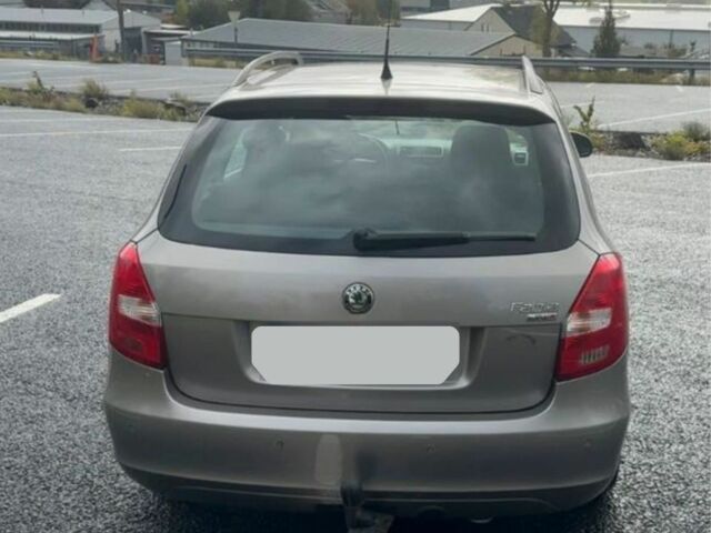 Сірий Шкода Фабія, об'ємом двигуна 1.6 л та пробігом 215 тис. км за 6999 $, фото 4 на Automoto.ua