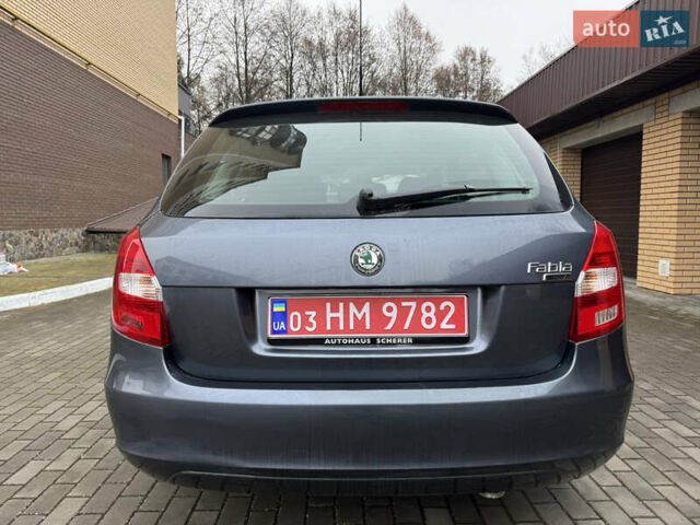 Серый Шкода Фабия, объемом двигателя 1.39 л и пробегом 240 тыс. км за 5400 $, фото 5 на Automoto.ua