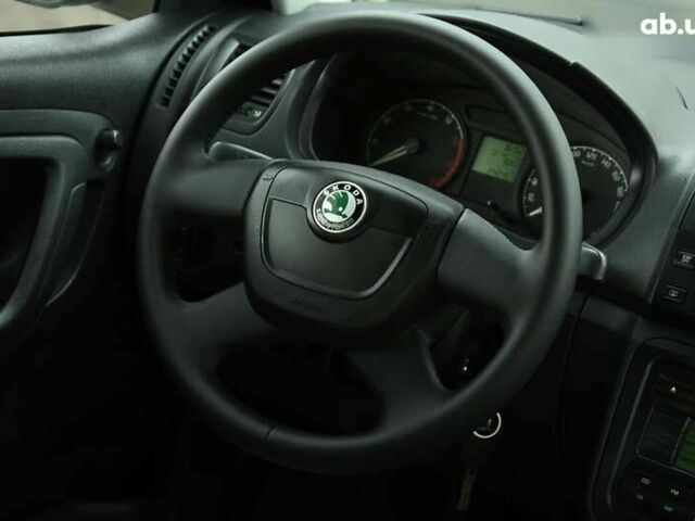 Серый Шкода Фабия, объемом двигателя 1.4 л и пробегом 242 тыс. км за 5350 $, фото 27 на Automoto.ua