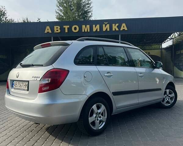 Серый Шкода Фабия, объемом двигателя 1.39 л и пробегом 204 тыс. км за 5500 $, фото 3 на Automoto.ua