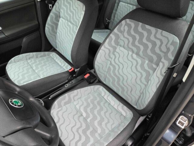 Серый Шкода Фабия, объемом двигателя 1.4 л и пробегом 174 тыс. км за 6550 $, фото 14 на Automoto.ua