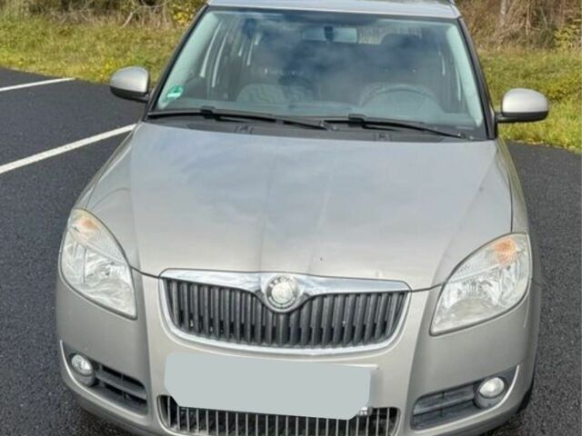 Сірий Шкода Фабія, об'ємом двигуна 1.6 л та пробігом 215 тис. км за 6999 $, фото 2 на Automoto.ua