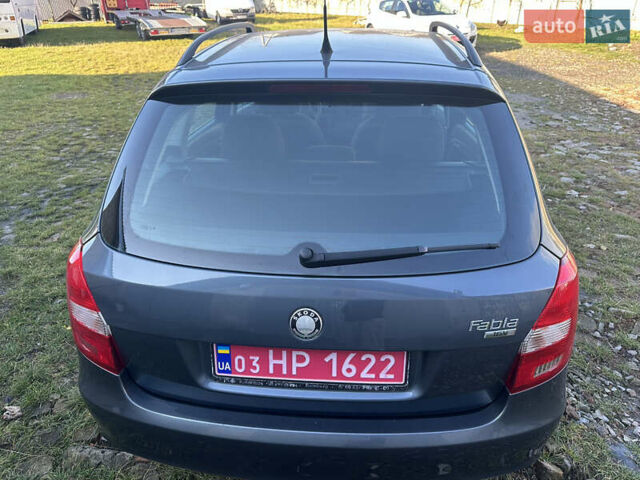 Сірий Шкода Фабія, об'ємом двигуна 1.6 л та пробігом 264 тис. км за 5350 $, фото 12 на Automoto.ua