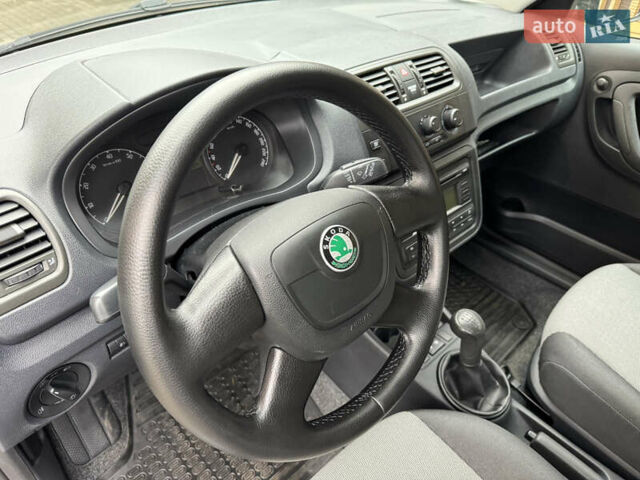 Серый Шкода Фабия, объемом двигателя 1.39 л и пробегом 240 тыс. км за 5400 $, фото 20 на Automoto.ua