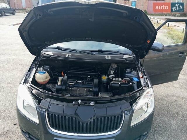 Сірий Шкода Фабія, об'ємом двигуна 1.4 л та пробігом 173 тис. км за 5850 $, фото 11 на Automoto.ua