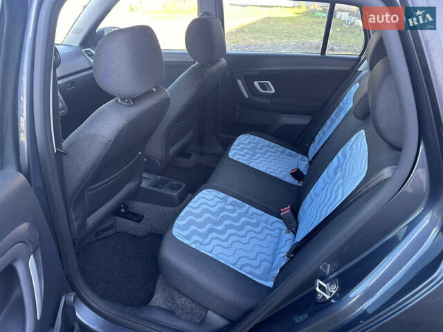 Сірий Шкода Фабія, об'ємом двигуна 1.6 л та пробігом 264 тис. км за 5350 $, фото 22 на Automoto.ua
