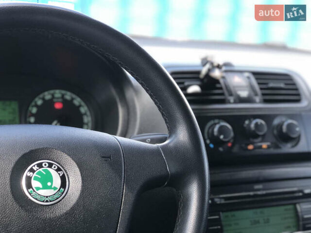 Сірий Шкода Фабія, об'ємом двигуна 1.4 л та пробігом 166 тис. км за 5650 $, фото 17 на Automoto.ua