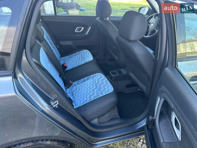 Сірий Шкода Фабія, об'ємом двигуна 1.6 л та пробігом 264 тис. км за 5350 $, фото 19 на Automoto.ua