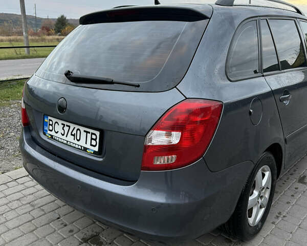 Шкода Фабия 2009 в Жовкве на Automoto.ua Серый Шкода Фабия, объемом двигателя 1.42 л и пробегом 242 тыс. км за 6200 $, фото 2 на Automoto.ua