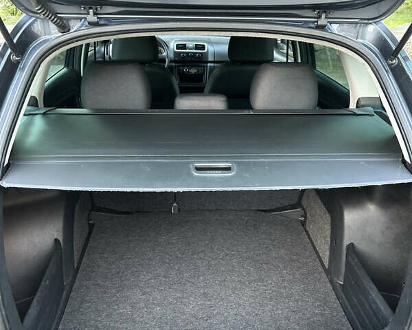 Шкода Фабия 2009 в Золотоноше на Automoto.ua Серый Шкода Фабия, объемом двигателя 1.39 л и пробегом 225 тыс. км за 6150 $, фото 45 на Automoto.ua