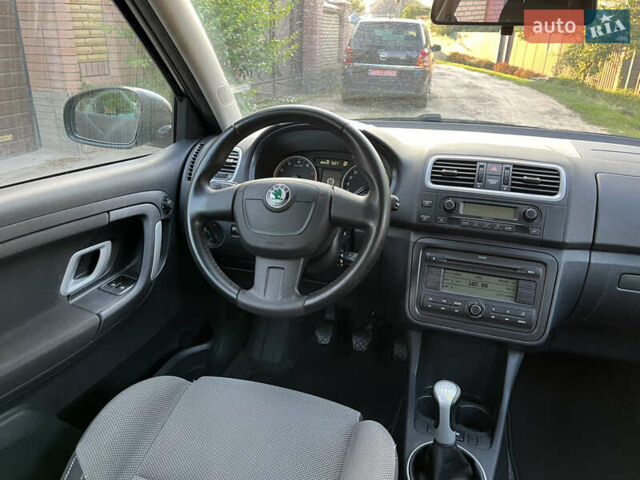 Сірий Шкода Фабія, об'ємом двигуна 1.6 л та пробігом 204 тис. км за 6450 $, фото 57 на Automoto.ua