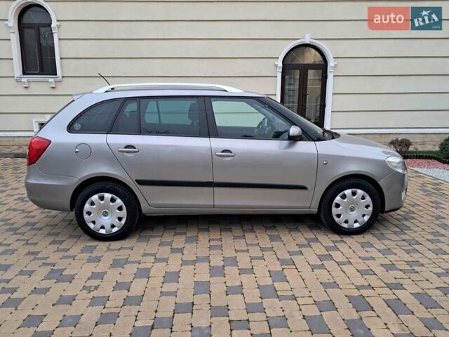 Серый Шкода Фабия, объемом двигателя 1.6 л и пробегом 188 тыс. км за 5450 $, фото 10 на Automoto.ua