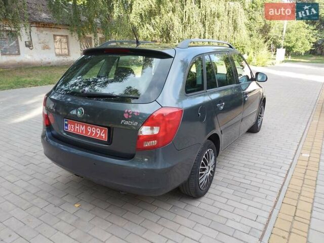 Серый Шкода Фабия, объемом двигателя 1.4 л и пробегом 190 тыс. км за 5800 $, фото 3 на Automoto.ua