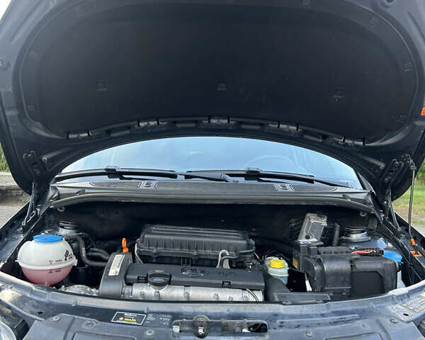 Шкода Фабия 2009 в Золотоноше на Automoto.ua Серый Шкода Фабия, объемом двигателя 1.39 л и пробегом 225 тыс. км за 6150 $, фото 29 на Automoto.ua