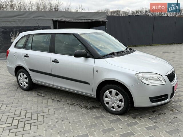 Сірий Шкода Фабія, об'ємом двигуна 1.2 л та пробігом 180 тис. км за 5300 $, фото 3 на Automoto.ua