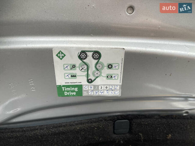 Серый Шкода Фабия, объемом двигателя 1.4 л и пробегом 196 тыс. км за 5600 $, фото 32 на Automoto.ua
