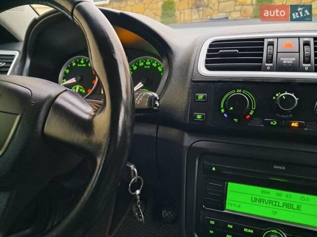 Серый Шкода Фабия, объемом двигателя 1.6 л и пробегом 188 тыс. км за 5450 $, фото 72 на Automoto.ua