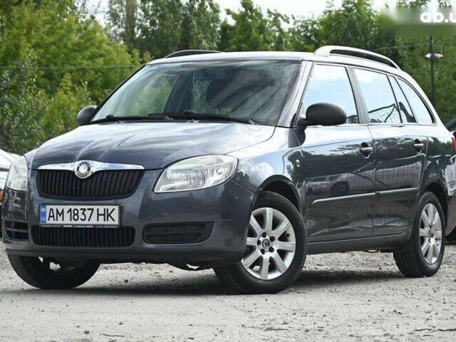 Серый Шкода Фабия, объемом двигателя 1.4 л и пробегом 242 тыс. км за 5350 $, фото 5 на Automoto.ua