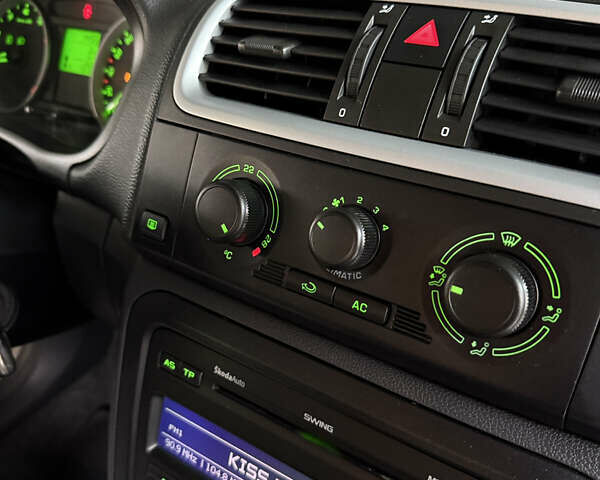 Серый Шкода Фабия, объемом двигателя 1.2 л и пробегом 115 тыс. км за 5300 $, фото 33 на Automoto.ua