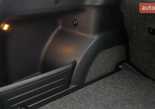 Серый Шкода Фабия, объемом двигателя 1.6 л и пробегом 189 тыс. км за 6100 $, фото 43 на Automoto.ua