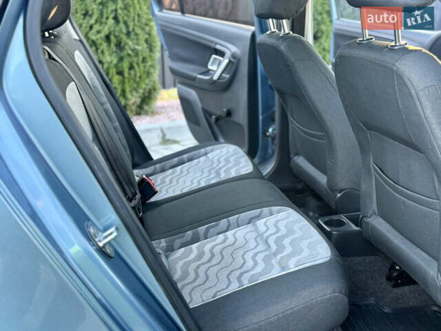 Сірий Шкода Фабія, об'ємом двигуна 1.4 л та пробігом 263 тис. км за 4750 $, фото 31 на Automoto.ua