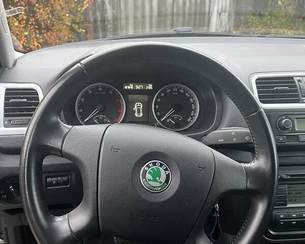 Серый Шкода Фабия, объемом двигателя 1.6 л и пробегом 187 тыс. км за 6570 $, фото 10 на Automoto.ua