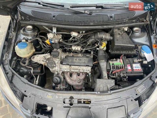 Сірий Шкода Фабія, об'ємом двигуна 1.2 л та пробігом 250 тис. км за 3500 $, фото 5 на Automoto.ua