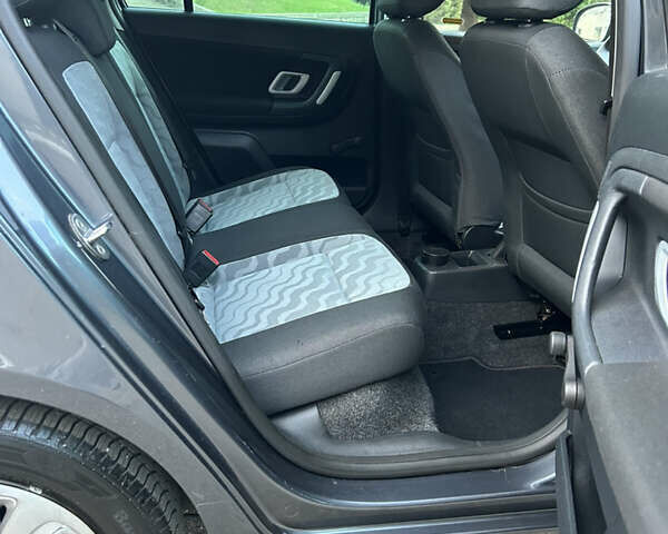 Шкода Фабия 2009 в Золотоноше на Automoto.ua Серый Шкода Фабия, объемом двигателя 1.39 л и пробегом 225 тыс. км за 6150 $, фото 43 на Automoto.ua