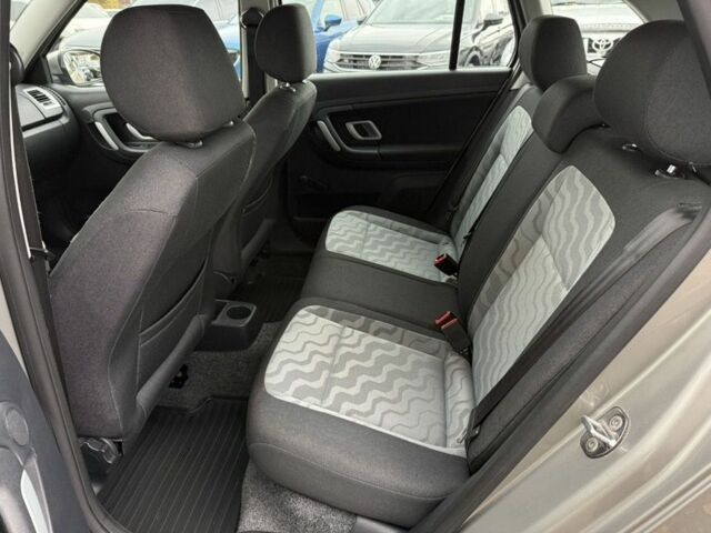 Серый Шкода Фабия, объемом двигателя 1.6 л и пробегом 112 тыс. км за 7300 $, фото 14 на Automoto.ua