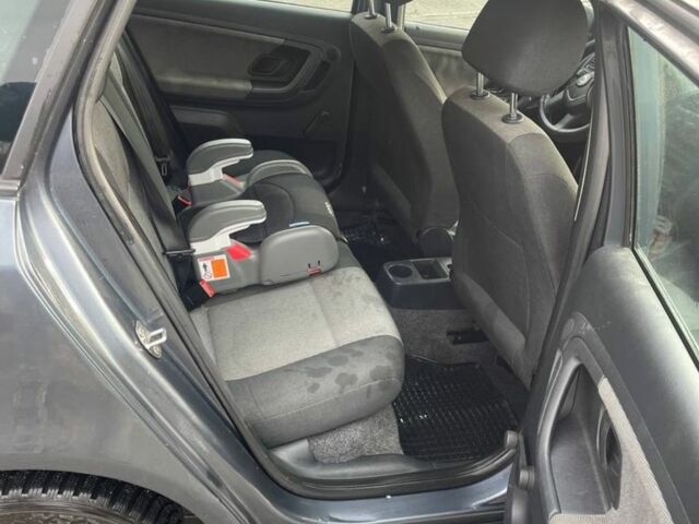 Сірий Шкода Фабія, об'ємом двигуна 1.2 л та пробігом 250 тис. км за 3500 $, фото 3 на Automoto.ua