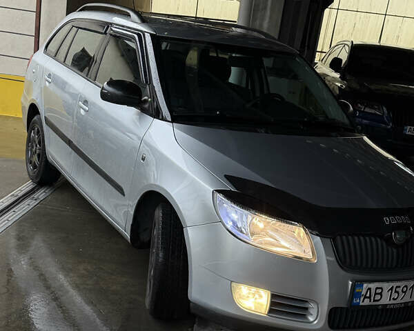 Серый Шкода Фабия, объемом двигателя 1.2 л и пробегом 115 тыс. км за 5300 $, фото 4 на Automoto.ua