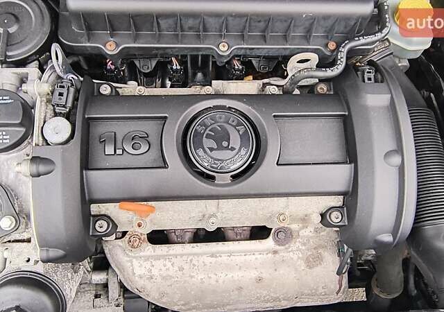 Серый Шкода Фабия, объемом двигателя 1.6 л и пробегом 189 тыс. км за 6100 $, фото 54 на Automoto.ua