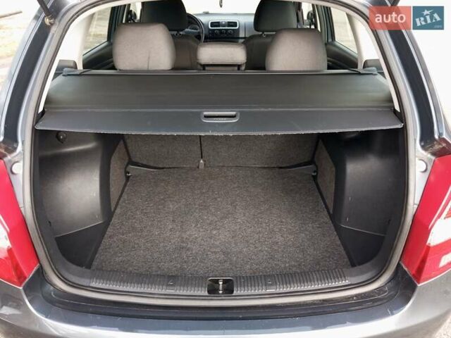Сірий Шкода Фабія, об'ємом двигуна 1.4 л та пробігом 173 тис. км за 5850 $, фото 15 на Automoto.ua