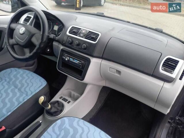 Серый Шкода Фабия, объемом двигателя 1.4 л и пробегом 239 тыс. км за 4950 $, фото 22 на Automoto.ua
